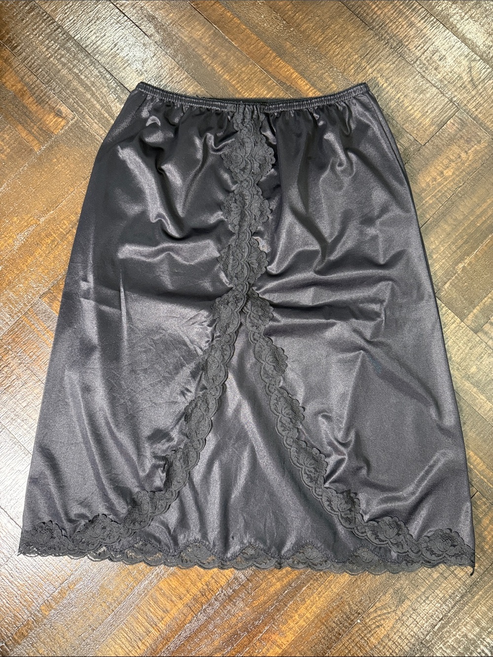 Vintage Impulse Black Nylon Lace Trim Half Slip Skirt M
